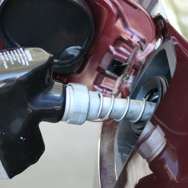 Καύσιμα: «Εγκεφαλικό» στις αντλίες – Έρχεται νέο fuel pass