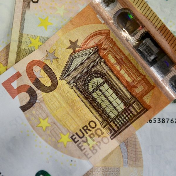 Επίδομα από 600 έως 1.200 ευρώ: Άνοιξαν αιτήσεις στο gov.gr με αυστηρά κριτήρια