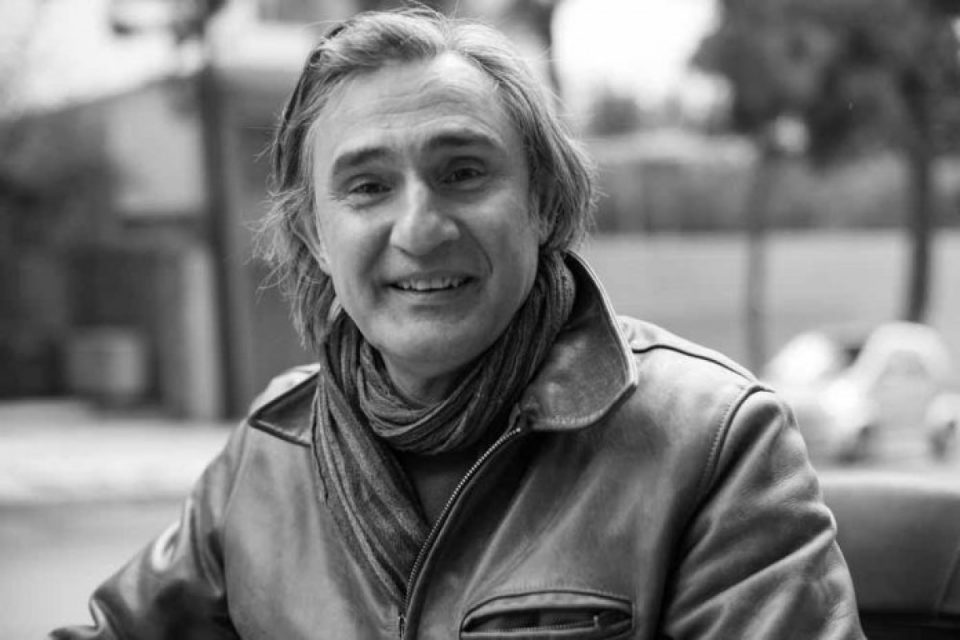 Άκης Σακελλαρίου: Μεταφέρθηκε στην Εντατική – Σε κρίσιμη κατάσταση ο ηθοποιός