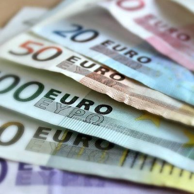 Αναδρομικά 2020: Ποιοι και πότε θα πάρουν έως 16.590 ευρώ (ΠΙΝΑΚΕΣ)