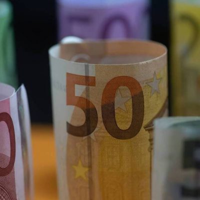 ΟΑΕΔ – Επίδομα 400 ευρώ: Πώς θα το πάρετε με λίγα μόλις… κλικ!