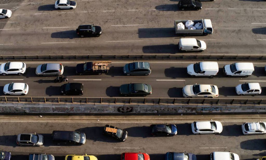 Τέλη κυκλοφορίας 2021: Μειώσεις για χιλιάδες ιδιοκτήτες οχημάτων – Ποιοι οι δικαιούχοι
