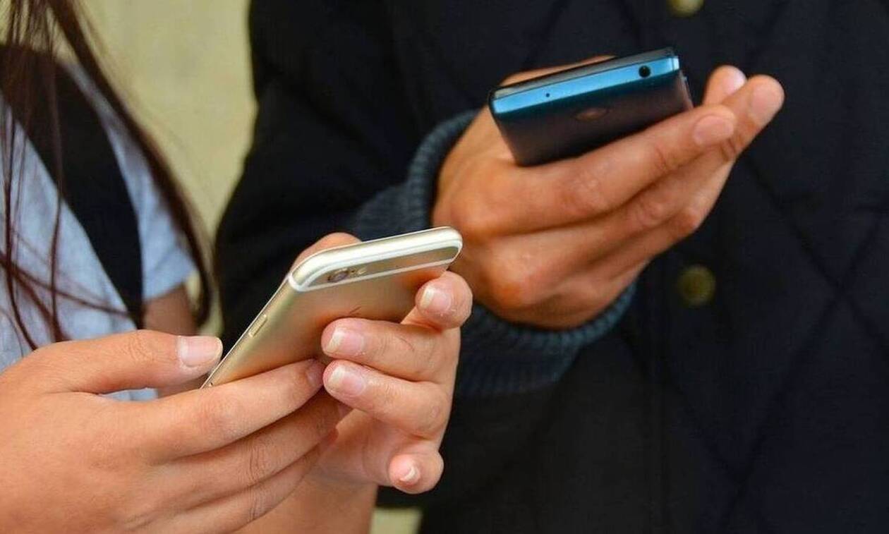 Έρχεται «κόφτης» στα SMS μετακίνησης; Όλη η αλήθεια