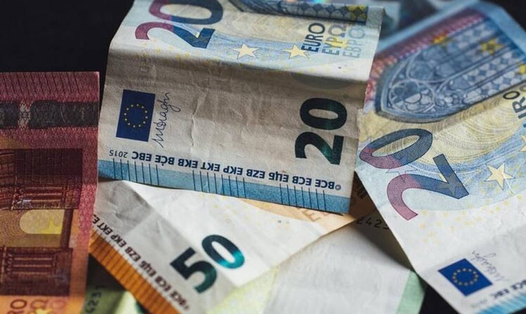Επιστροφή φόρου 2021: Ποιοι και πότε θα πάρουν έως και 1.930 ευρώ