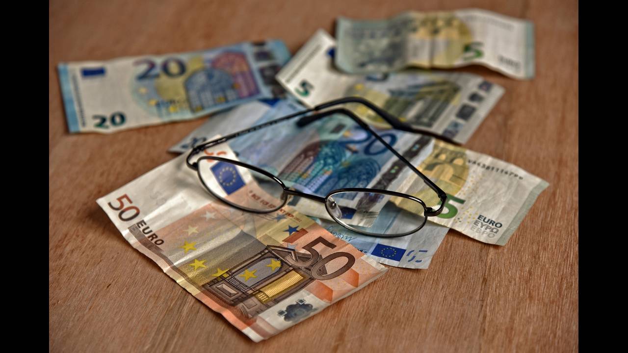 Προκαταβολή σύνταξης: Πώς θα δοθούν τα 384 ευρώ – Οι δικαιούχοι