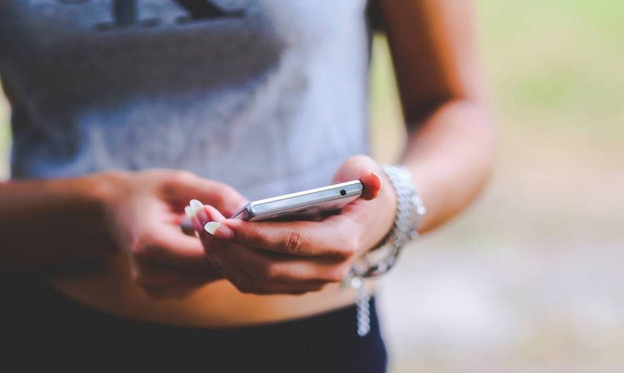Μεγάλη απάτη σε εξέλιξη: Αν σας έρθει αυτό το SMS μην απαντήσετε