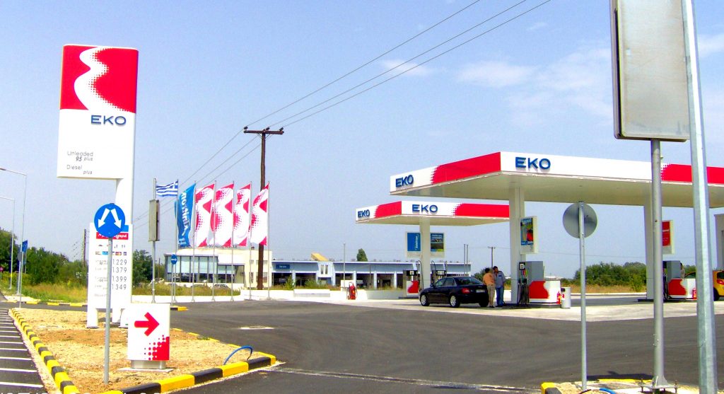 ΕΚΟ: Αυτή είναι η νέα της βενζίνη – Δείτε τι θα κάνει στο αυτοκινητό σας