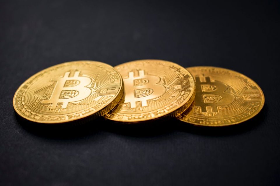 Ποιο bitcoin; Αυτό είναι το νόμισμα που σε κάνει πλούσιο