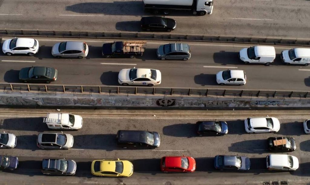 Θρίλερ για 180.000 ιδιοκτήτες οχημάτων: «Κανόνι» από μεγάλη ασφαλιστική