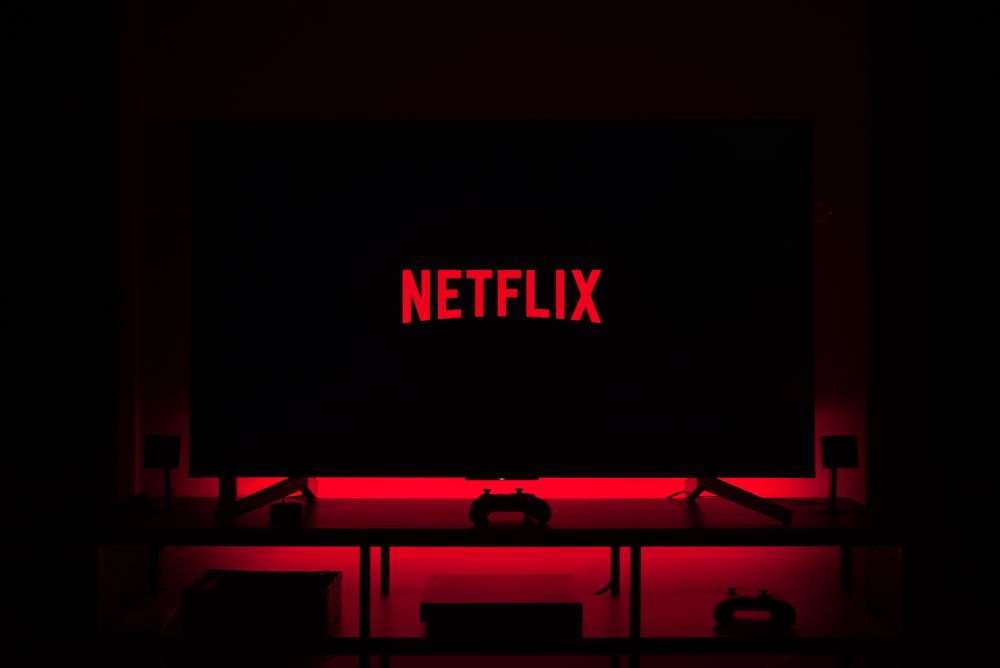 Ο «πόλεμος» ξεκίνησε: Δείτε τι χουνέρι έκαναν Nova και Cosmote TV στο Netflix