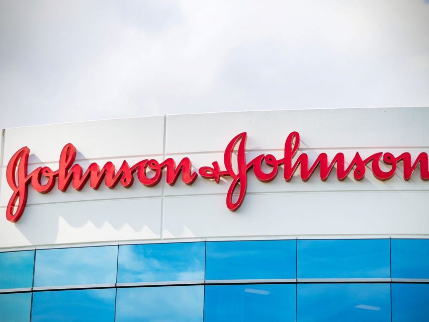 Έκτακτη ανακοίνωση της Johnson & Johnson: «Είναι καρκινογόνα»