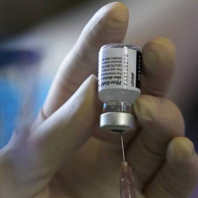 Σοκαριστική ανακοίνωση της Pfizer όσους έκαναν το εμβόλιό της – Ραγδαίες εξελίξεις