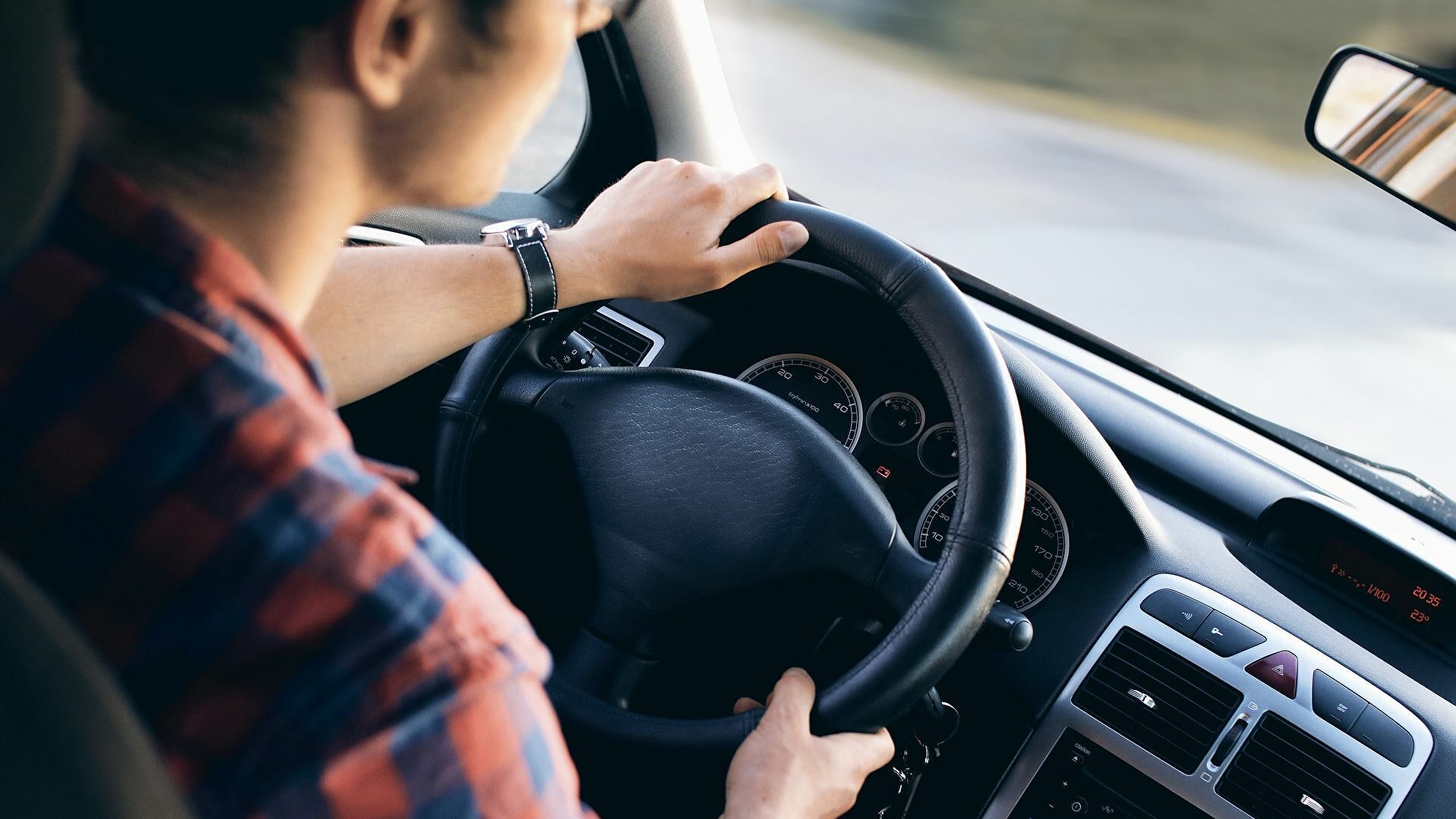 Ξεχάστε όσα ξέρατε: Νέος νόμος – Τι αλλάζει στα διπλώματα οδήγησης