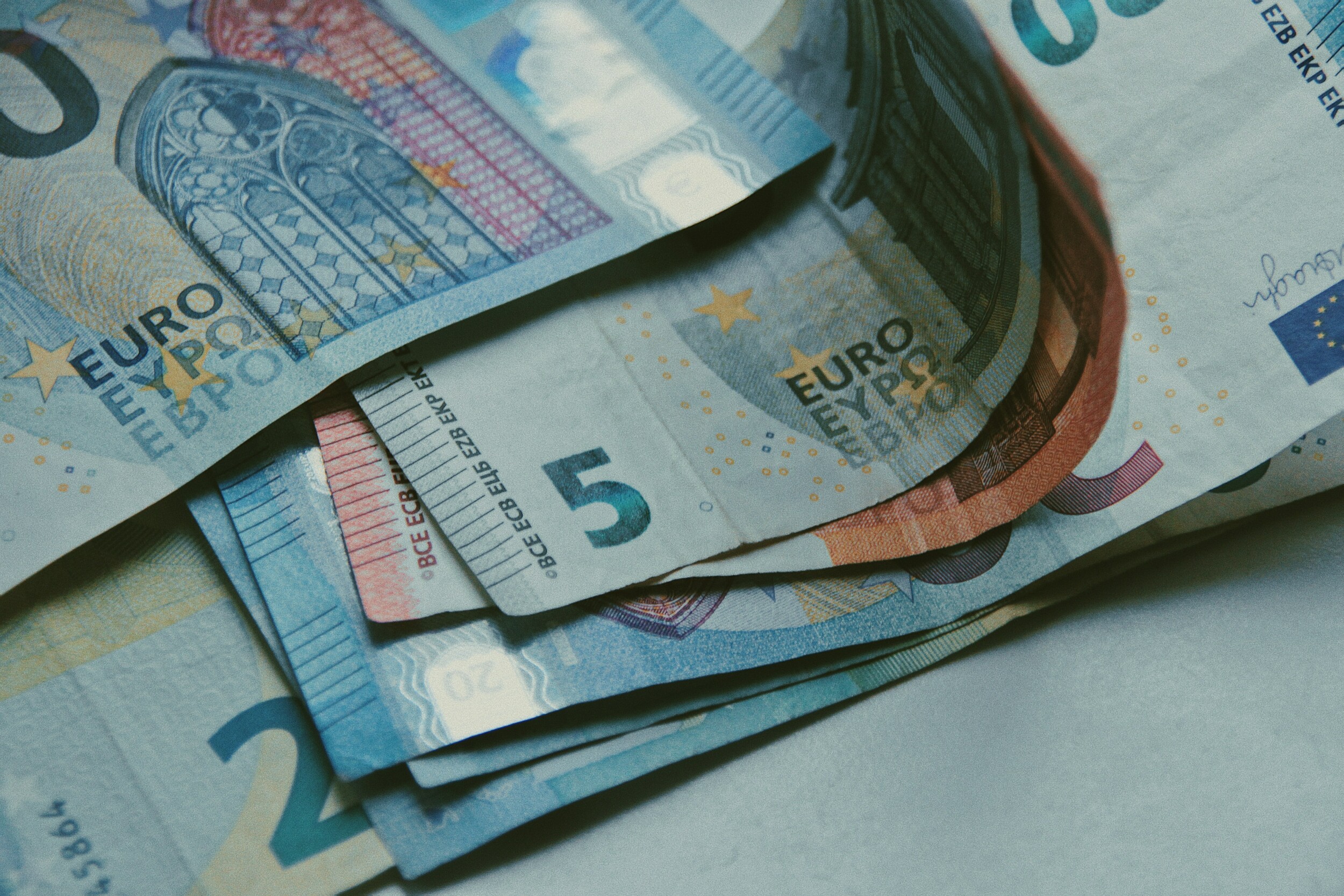 Αναδρομικά 2021: Ποιοι θα πάρουν πάνω από 2.500 ευρώ τις επόμενες μέρες