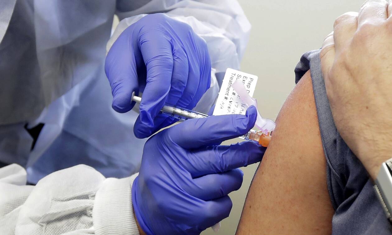 Εμβολιασμοί: Ξεχάστε την τρίτη δόση – Αυτοί είναι οι πρώτοι στη λίστα για την… τέταρτη