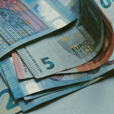 Αναδρομικά 2022: Έξτρα «πακέτο» 10.920 ευρώ – Ποιοι και πότε θα τα λάβουν