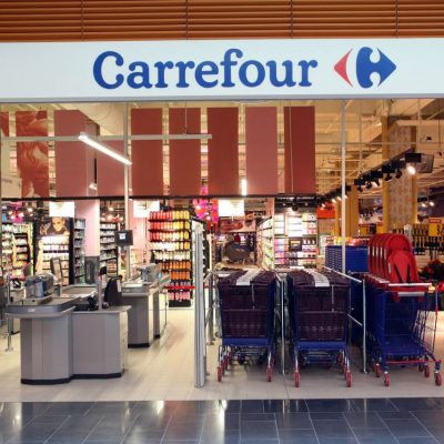 «Βόμβα» στην αγορά των σούπερ μάρκετ από το πουθενά: Επιστρέφουν τα Carrefour