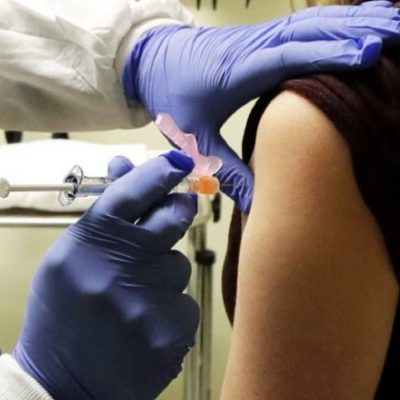 Η ανακοίνωση για τον εμβολιασμό που εξόργισε τους Έλληνες πολίτες