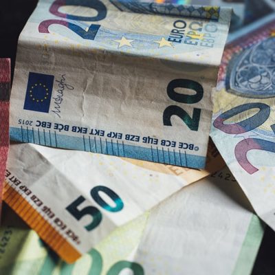 «Ξεχασμένα» αναδρομικά: Δώρο 5.000 ευρώ σε χιλιάδες συνταξιούχους