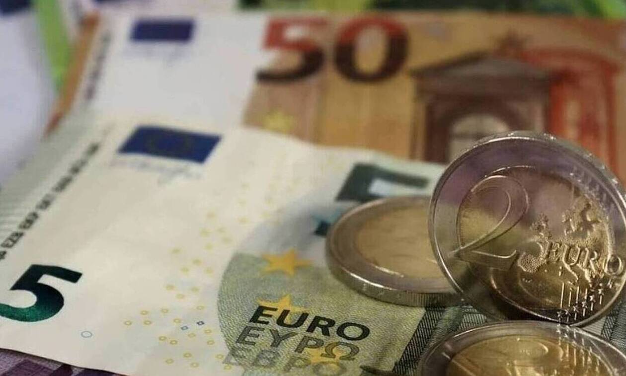Αναδρομικά Συντάξεων 2022: Ποιοι δικαιούνται έως και 5.000 ευρώ που… ξέχασε ο ΕΦΚΑ!