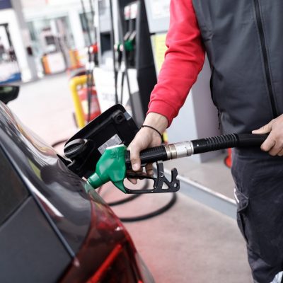 Τι είναι η κάρτα καυσίμων: Έτσι θα πάρεις μεγαλύτερη έκπτωση στη βενζίνη