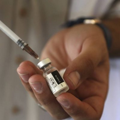 Η νέα παρενέργεια που εμφανίζεται: Συναγερμός με τα εμβόλια
