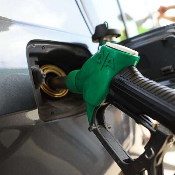 Fuel Pass 2 αίτηση: Ποια ΑΦΜ υποβάλλουν πρώτα για το επίδομα βενζίνης
