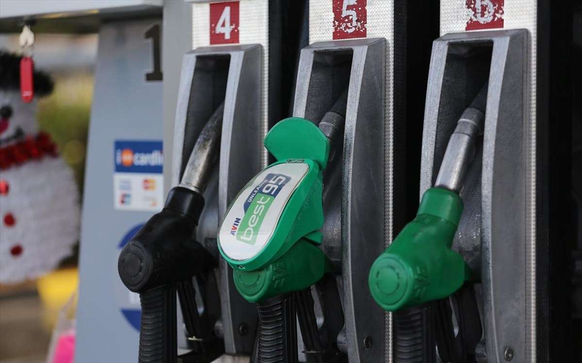 Fuel Pass 2: Αιτήσεις στο vouchers.gov.gr - Η σειρά των ΑΦΜ, οι δικαιούχοι, τα ποσά