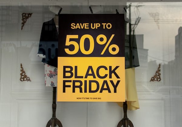 Αποκάλυψη για την Black Friday 2024: Η μεγάλη απάτη – Δείτε τι κάνουν και μας τα πουλάνε