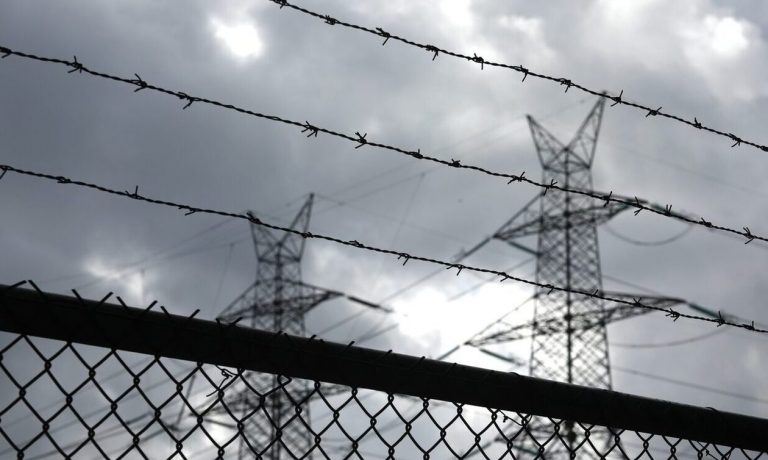 Ηλεκτρικό ρεύμα: Είναι επίσημο! Αυτές τις ώρες θα πρέπει να κλείνουμε τα φώτα σπίτια μας