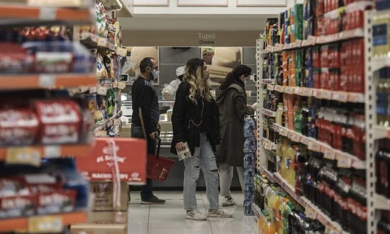 Ακρίβεια: Όλεθρος στα ράφια – Τα προϊόντα που πήραν 40% πάνω στην τιμή