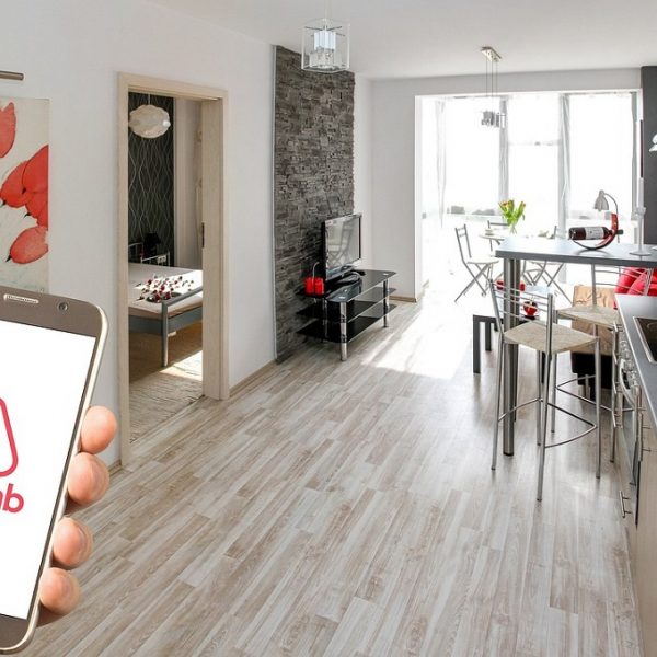 Ανακοινώθηκε επίσημα: Κλείνουν οριστικά όλα τα Airbnb