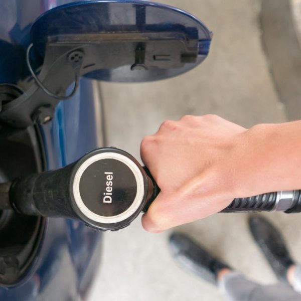 Έχετε αυτοκίνητο με πετρέλαιο; Δυσάρεστη εξέλιξη – Δείτε τι θα συμβεί το αμέσως επόμενο διάστημα