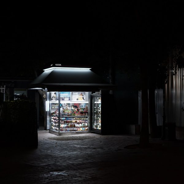 Σβήνουν τα φώτα τα μαγαζιά στην Ελλάδα – Η πρώτη ανακοίνωση