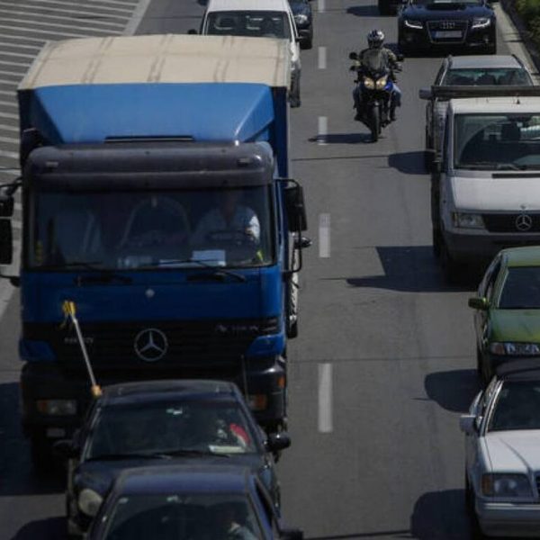 Σοκ για χιλιάδες ιδιοκτήτες αυτοκινήτων: Τέλος από τους δρόμους της Αθήνας αυτά τα οχήματα