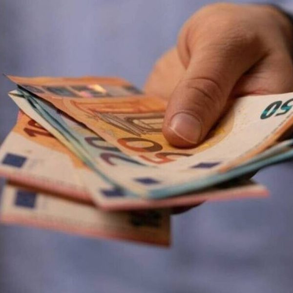 Αναδρομικά έως 18.000 ευρώ σε 240.000 συνταξιούχους – Ποιοι είναι οι… τυχεροί