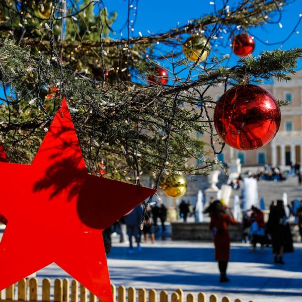Ο Σταϊκούρας «τρελάθηκε» – Μοιράζει 1,2 εκατ. ευρώ η χριστουγεννιάτικη φορολοταρία