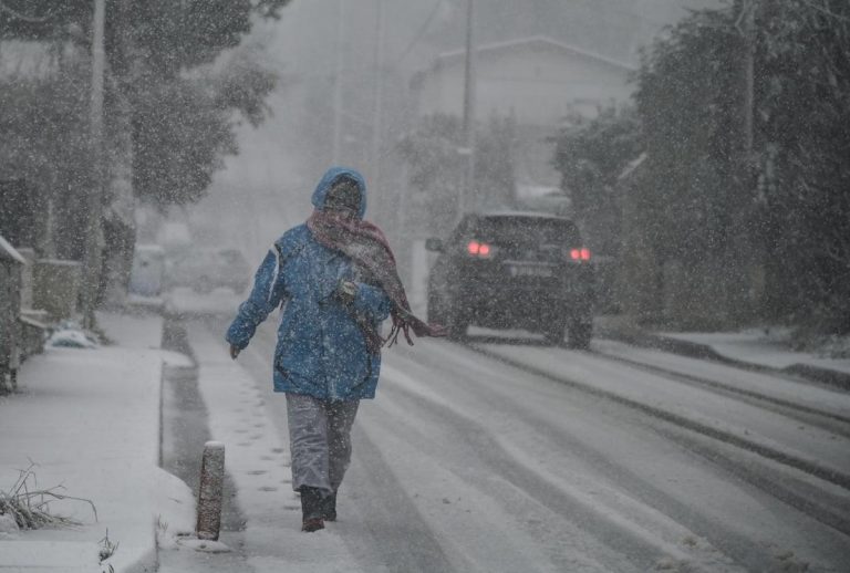 Κακοκαιρία Μπάρμπαρα: Τι θα γίνει σε λίγες ώρες; «Σκοτώνονται» οι μετεωρολόγοι