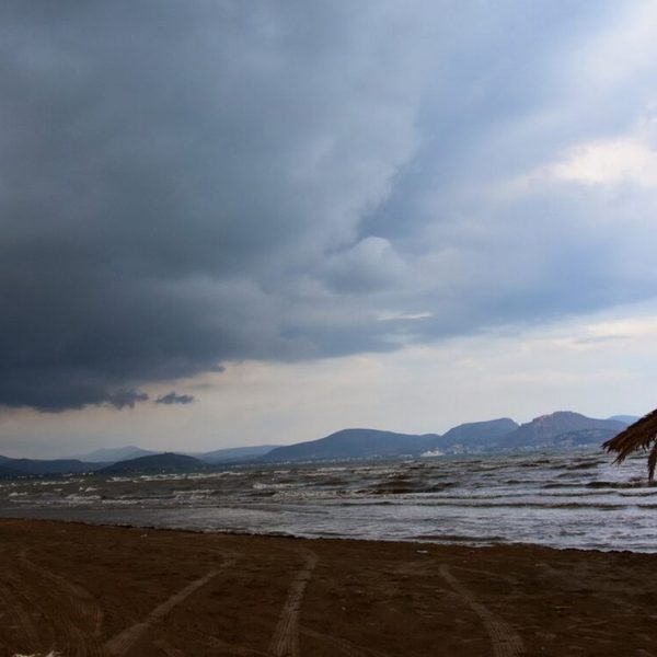 Καιρός: Έκτακτη ανακοίνωση Μαρουσάκη – «Επικίνδυνο διήμερο, αλλεπάλληλα κύματα κακοκαιρίας»