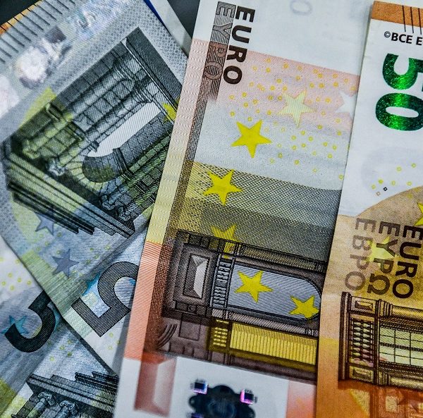 Σάλος στην αγορά: Συγχωνεύθηκαν δύο μεγάλες ελληνικές τράπεζες – Τι αλλάζει