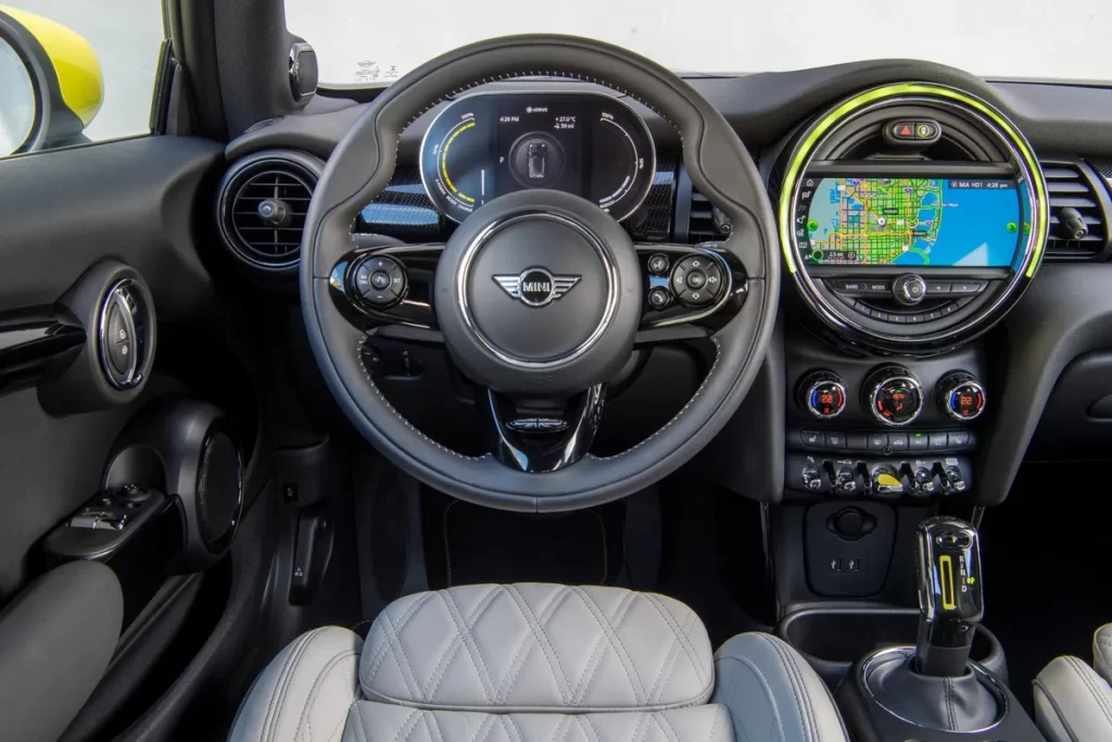BMW: Παγκόσμια ανάκληση για Mini Cooper – Γυρίστε τα πίσω αμέσως
