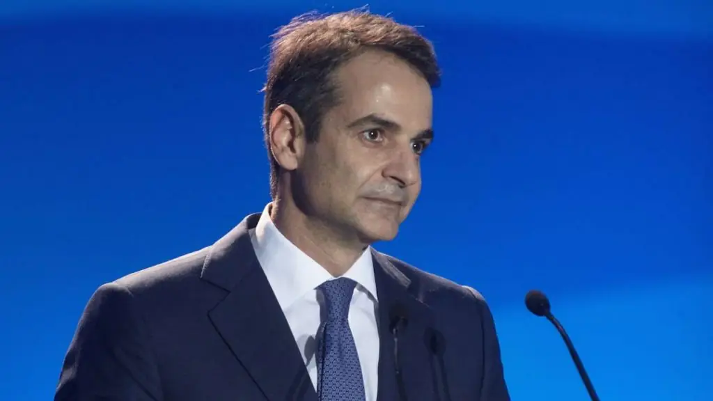 Μητσοτάκης: Η πολιτική ζωή βουλιάζει στη σκανδαλολογία