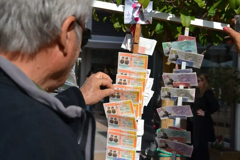 Πρωτοχρονιάτικο Κρατικό Λαχείο 2019 κλήρωση: Αυτοί είναι οι τυχεροί αριθμοί (31/12/2018)