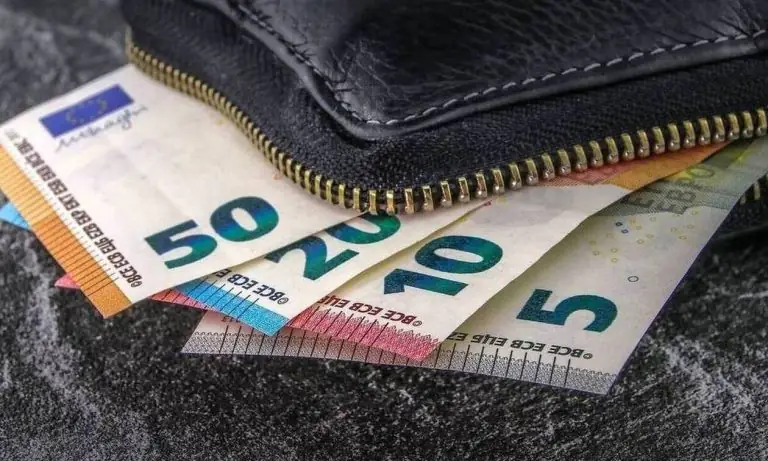 Επίδομα 800 ευρώ: Δείτε ΕΔΩ πότε θα γίνει η επόμενη πληρωμή