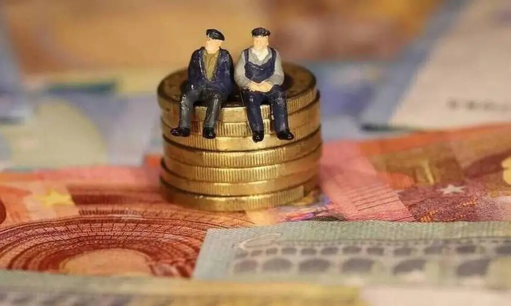 Αναδρομικά συνταξιούχων 2020 ΙΚΑ, ΔΕΚΟ, ΝΑΤ, ΟΑΕΕ: Πότε θα δοθούν έως 9.427 ευρώ (ΠΙΝΑΚΕΣ)