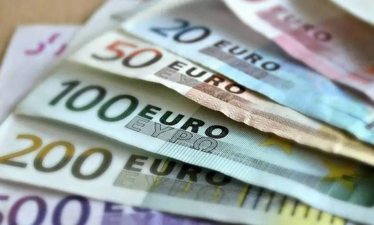 Επίδομα 800 ευρώ: Ανατροπή – Δείτε πότε θα γίνει η πληρωμή