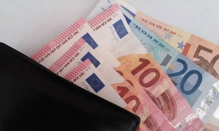 Δώρο Χριστουγέννων 2020: Υπολογίστε ΕΔΩ πόσα χρήματα θα λάβετε