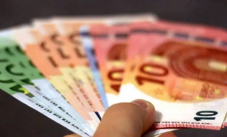 Αποζημίωση Ειδικού Σκοπού Νοεμβρίου 2020: Ανατροπή με την πληρωμή – Ποιοι θα πάρουν το επίδομα 800 ευρώ