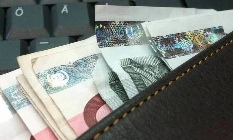 Μπαράζ πληρωμών τις επόμενες μέρες – Ποιοι θα δουν χρήματα στους λογαριασμούς