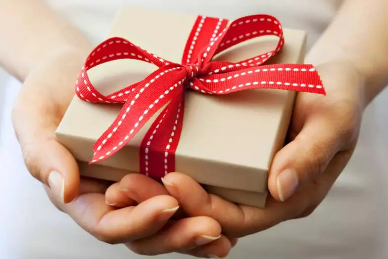 Γιορτή σήμερα 24/12: Ποιοι γιορτάζουν 24 Δεκεμβρίου – Εορτολόγιο